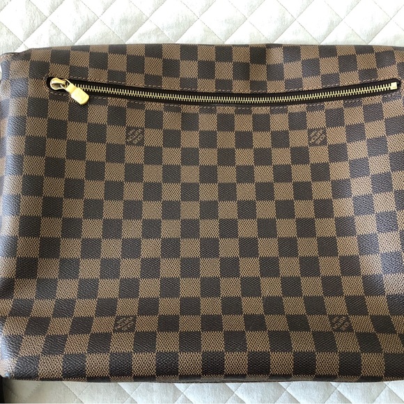 Louis Vuitton Brooklyn GM Damier Messenger Bag - Picture 4 of 10